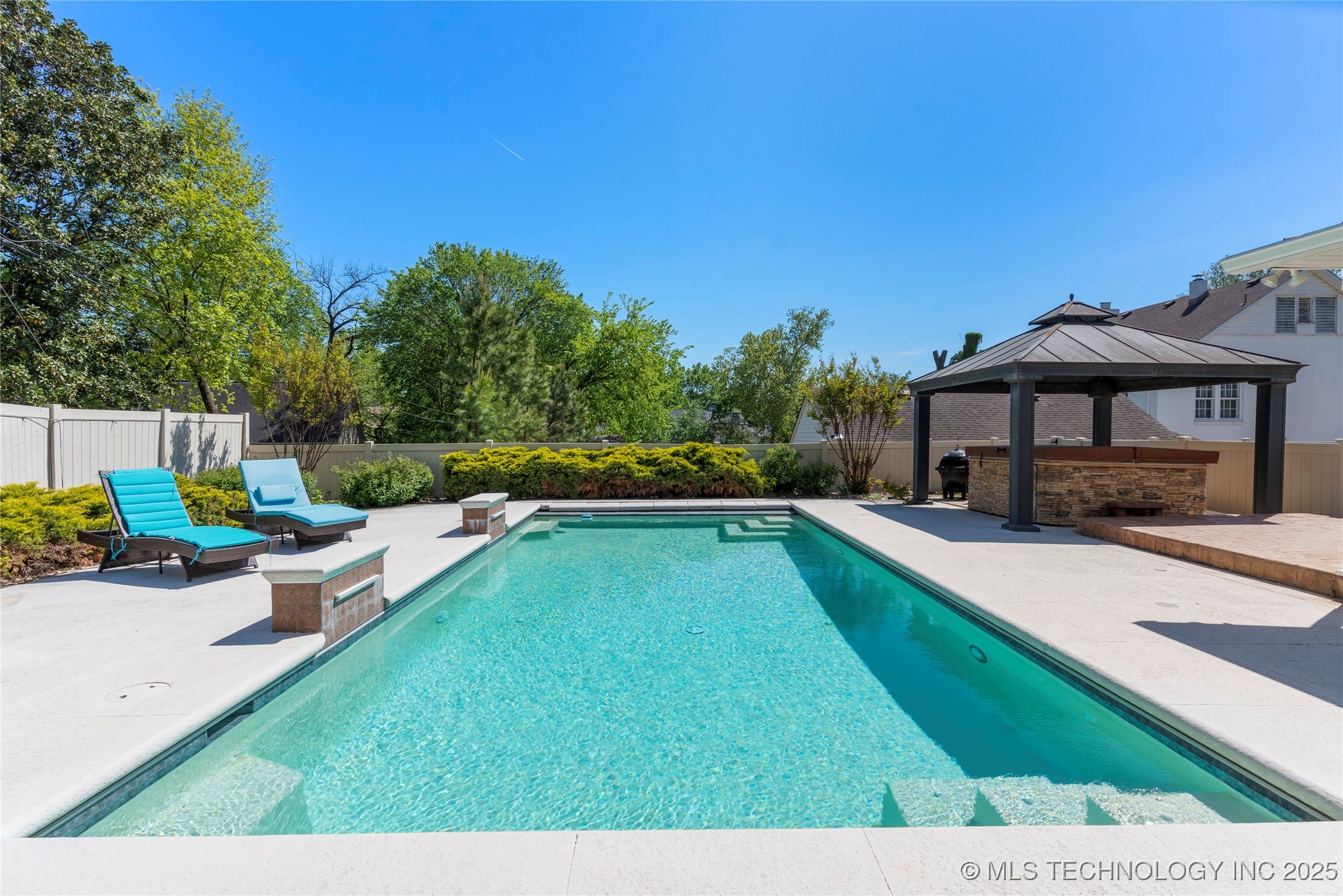 3855 S Utica Avenue Property Photo 45