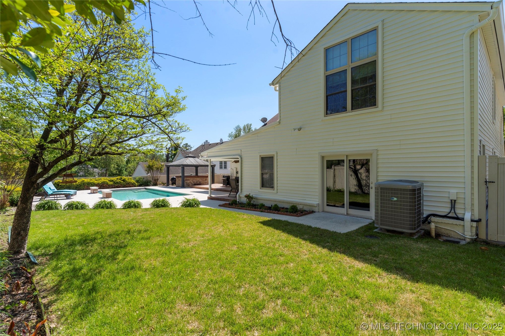 3855 S Utica Avenue Property Photo 46