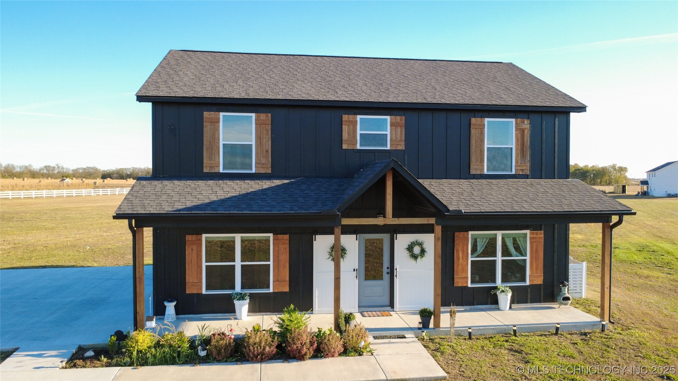 7044 Garfield Road Property Photo 4