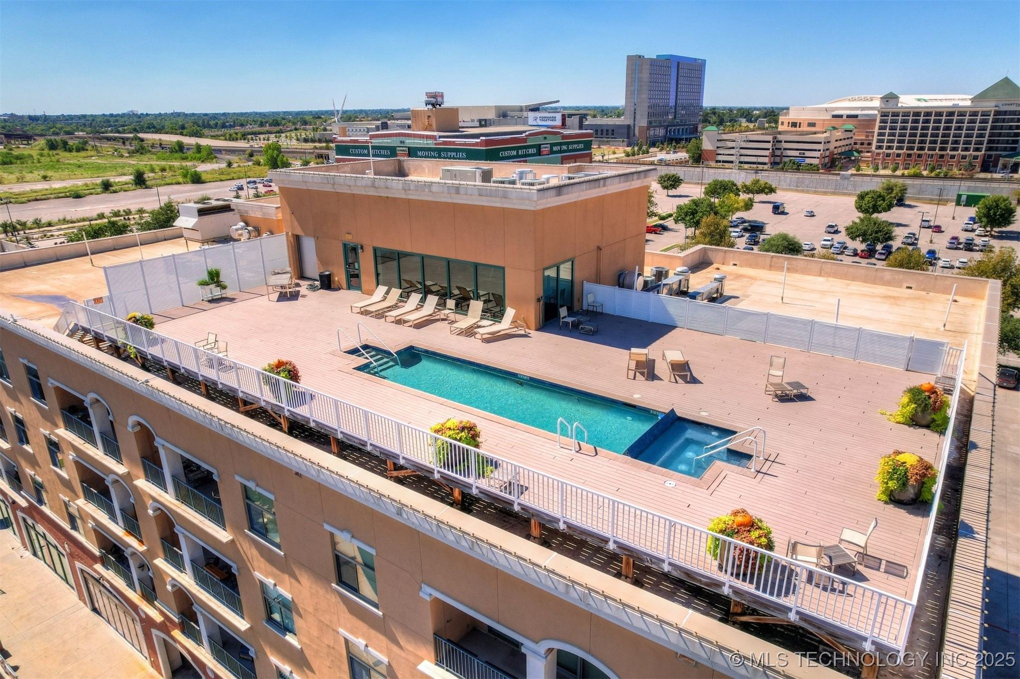 200 S Oklahoma 302 Property Photo 5