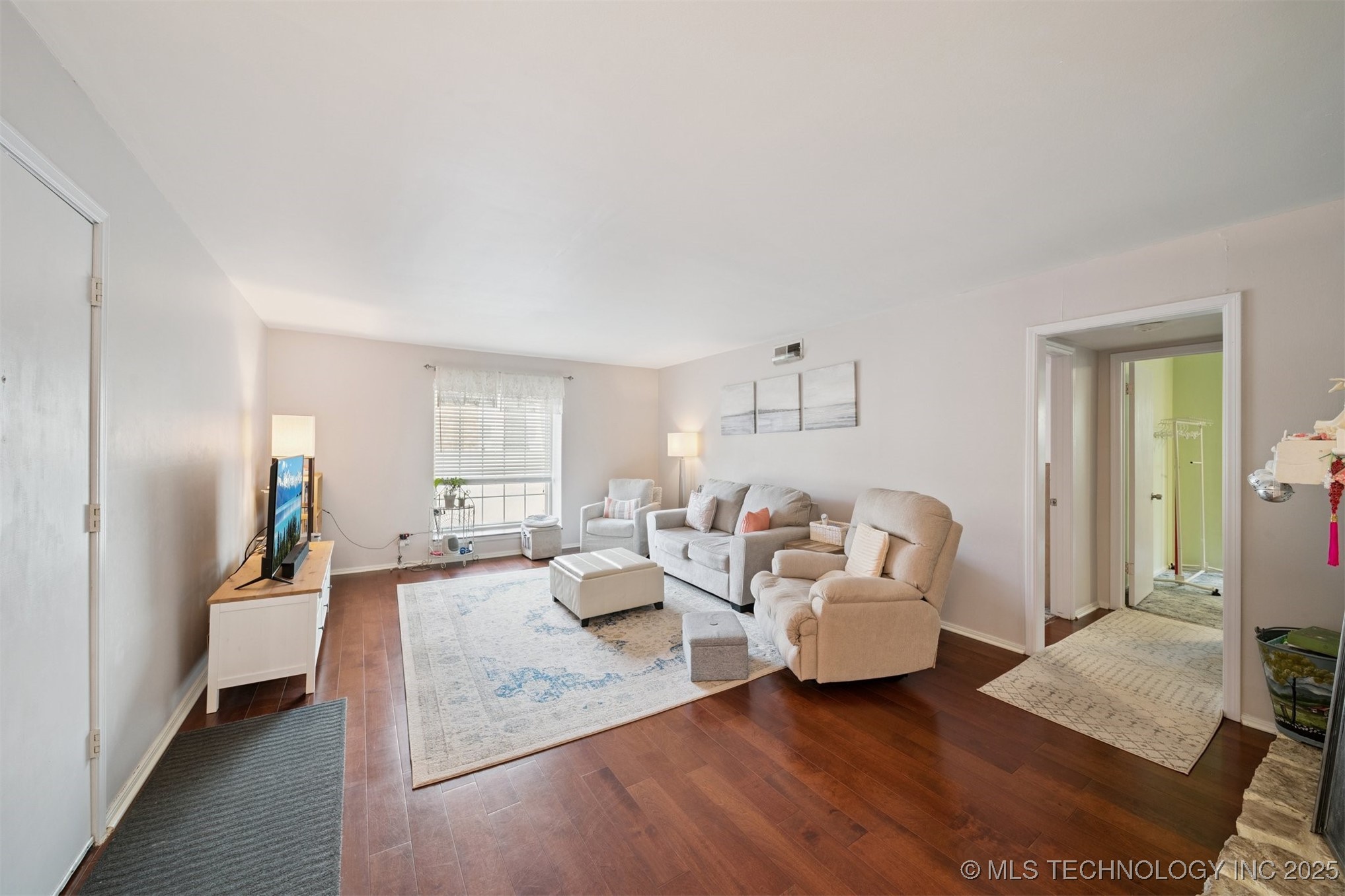 4442 E 68th Street 488 Property Photo 4