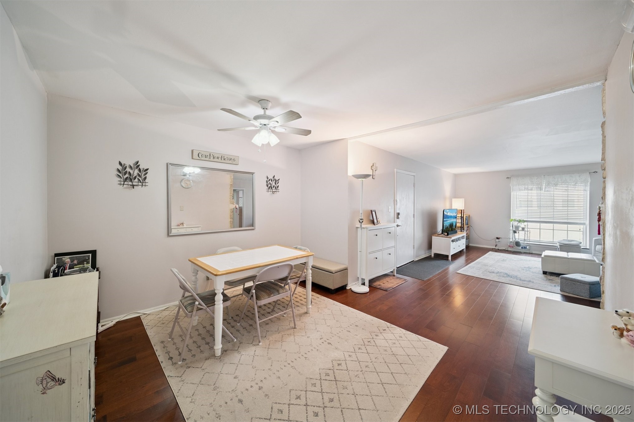 4442 E 68th Street 488 Property Photo 8