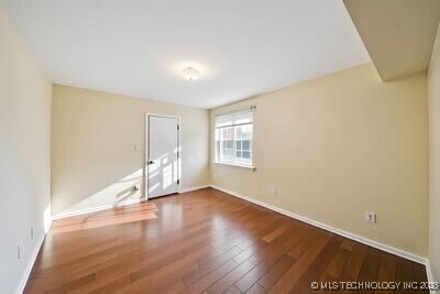 4442 E 68th Street 488 Property Photo 13