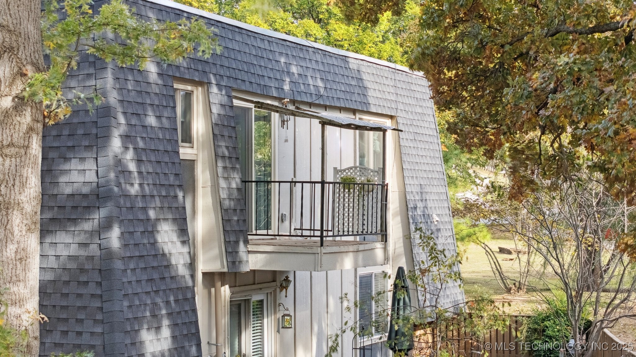 4442 E 68th Street 488 Property Photo 25