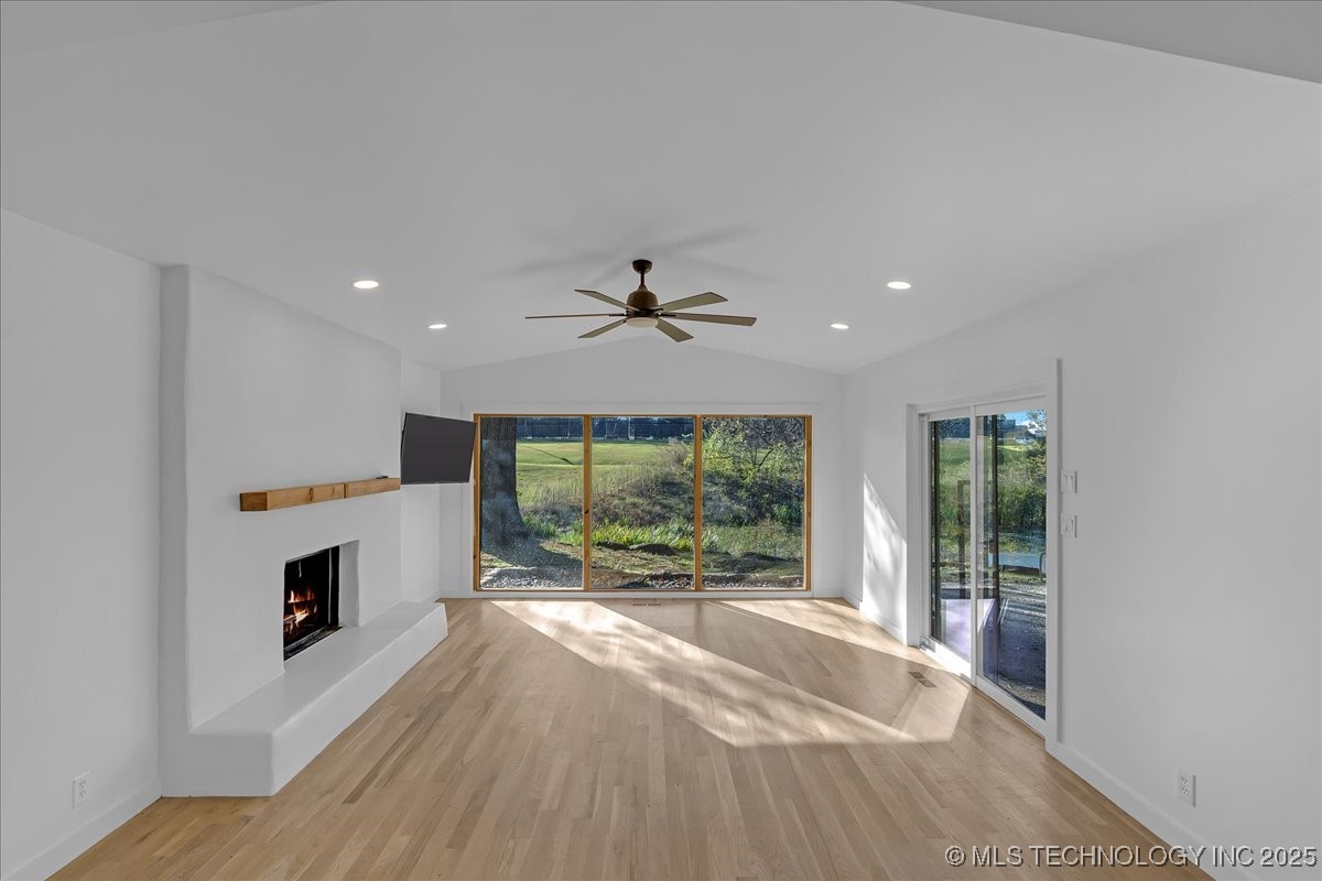 15915 E 131st Street S 81 Property Photo 4