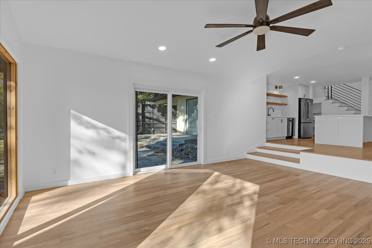 15915 E 131st Street S 81 Property Photo 9