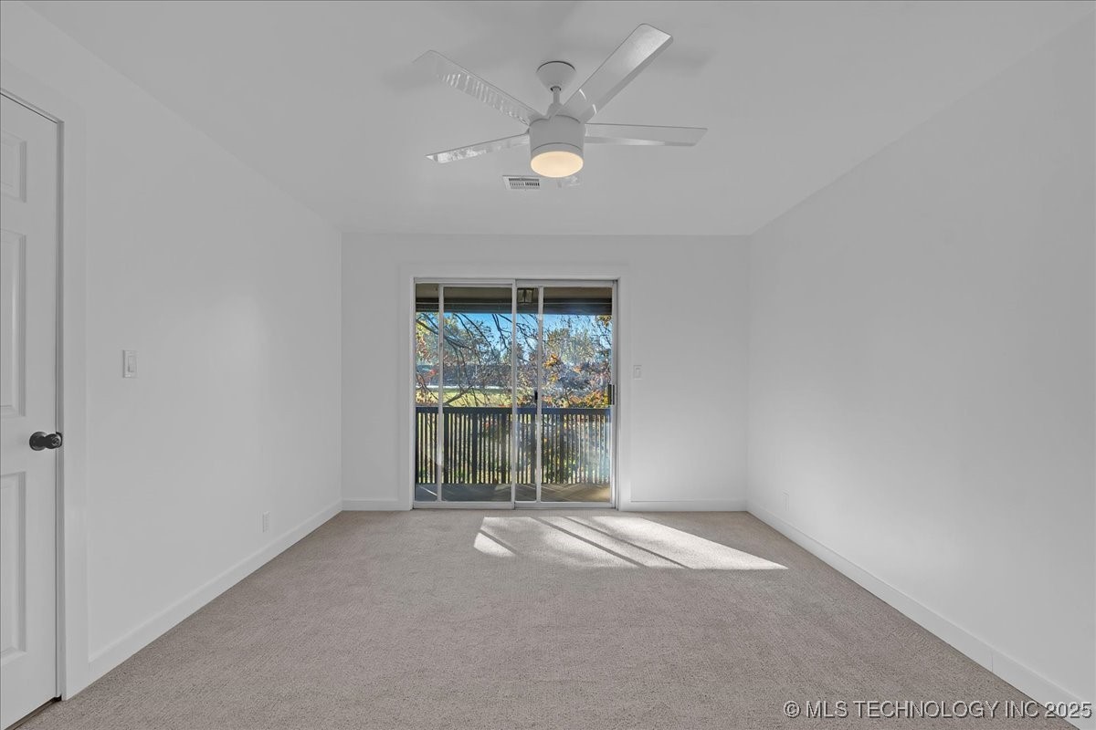 15915 E 131st Street S 81 Property Photo 28