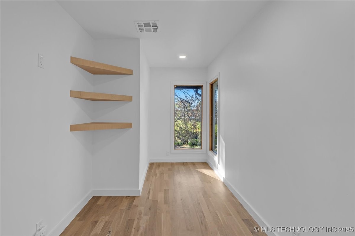 15915 E 131st Street S 81 Property Photo 31