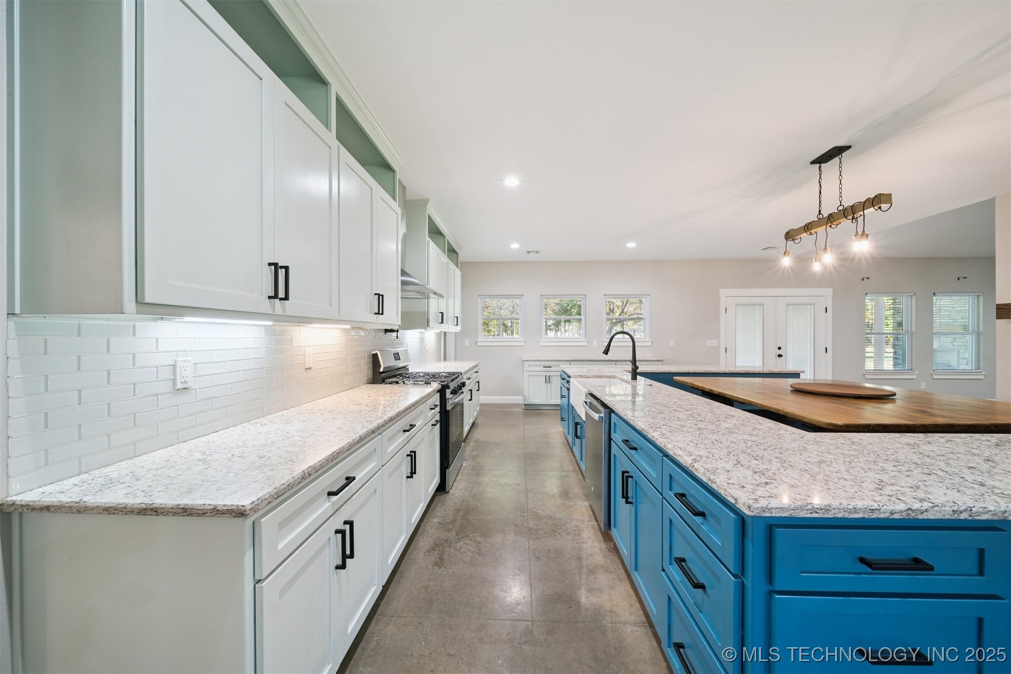 981 Elm Circle Property Photo 10