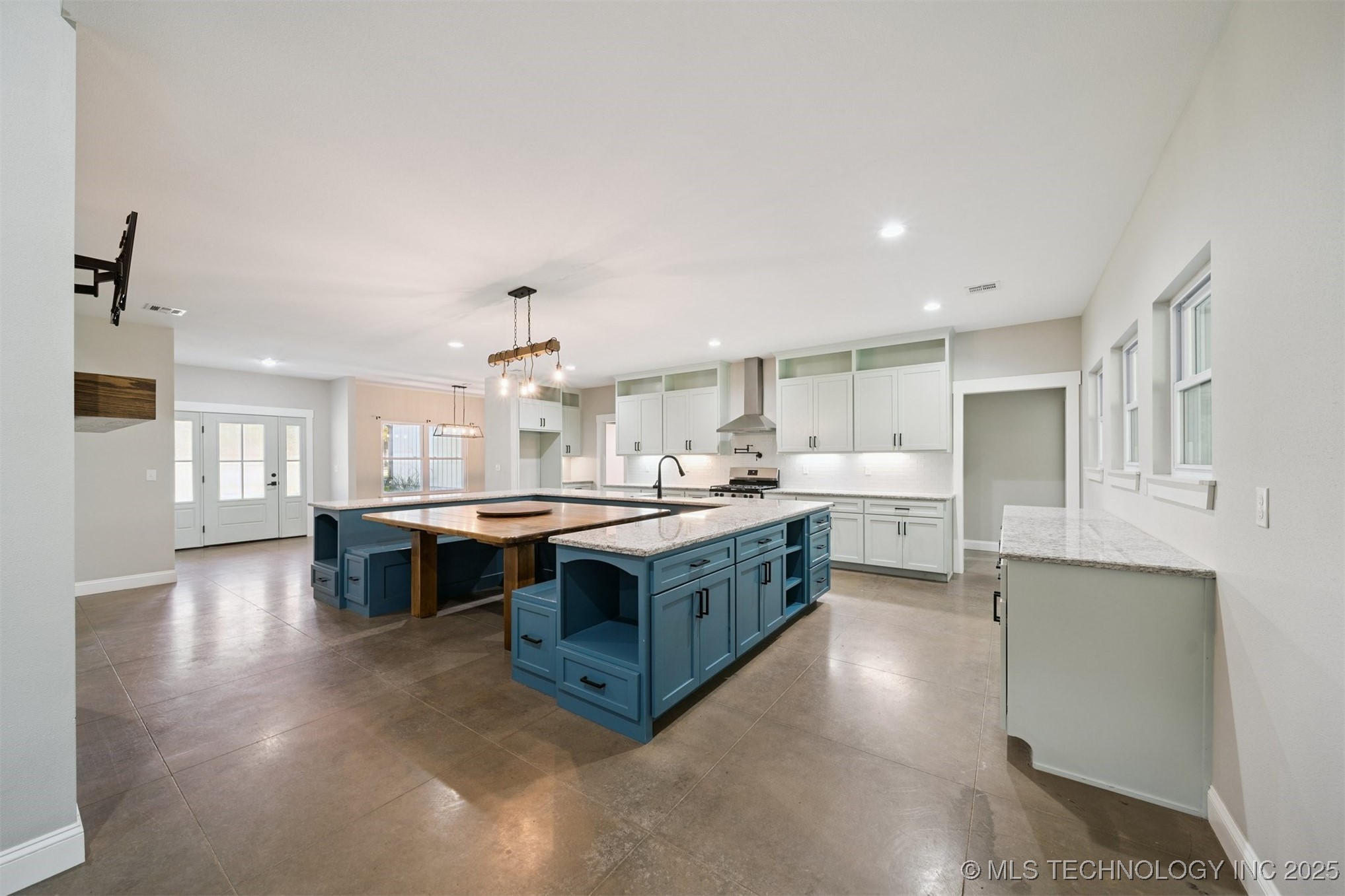 981 Elm Circle Property Photo 12