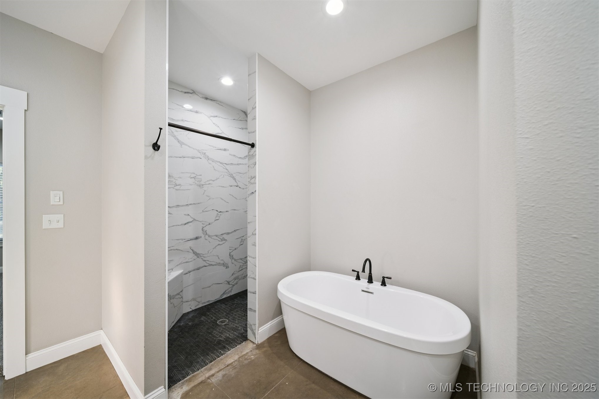 981 Elm Circle Property Photo 17