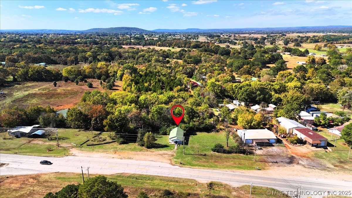 3009 N Wheeler Avenue Property Photo 4