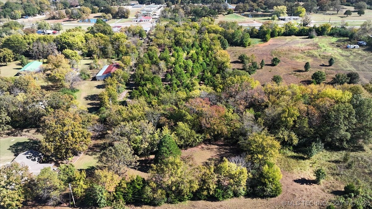 3009 N Wheeler Avenue Property Photo 10