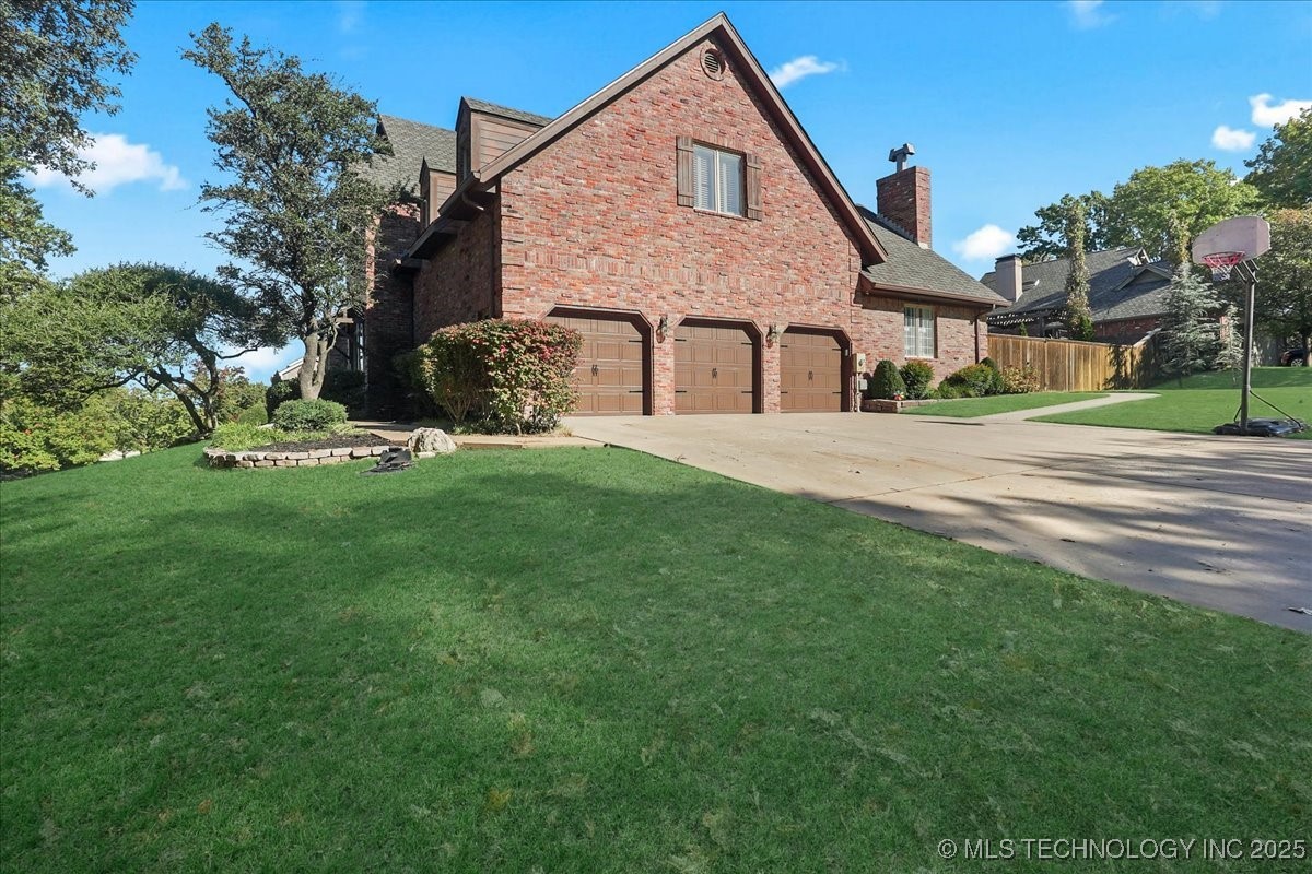 6167 S New Haven Avenue Property Photo 4