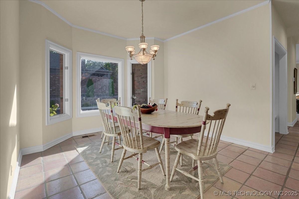 6167 S New Haven Avenue Property Photo 18