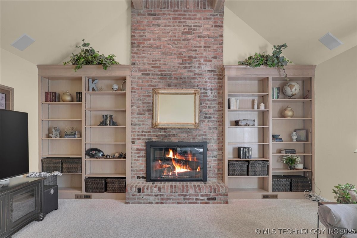 6167 S New Haven Avenue Property Photo 21