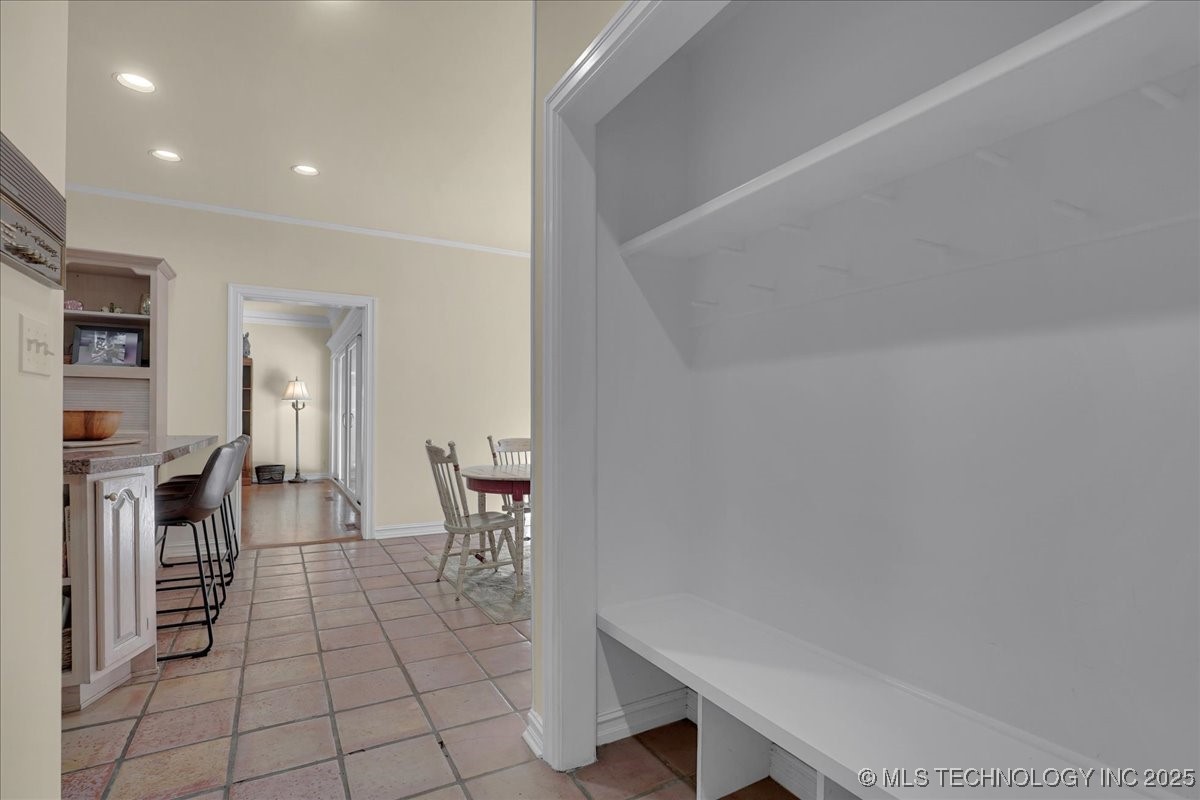 6167 S New Haven Avenue Property Photo 31