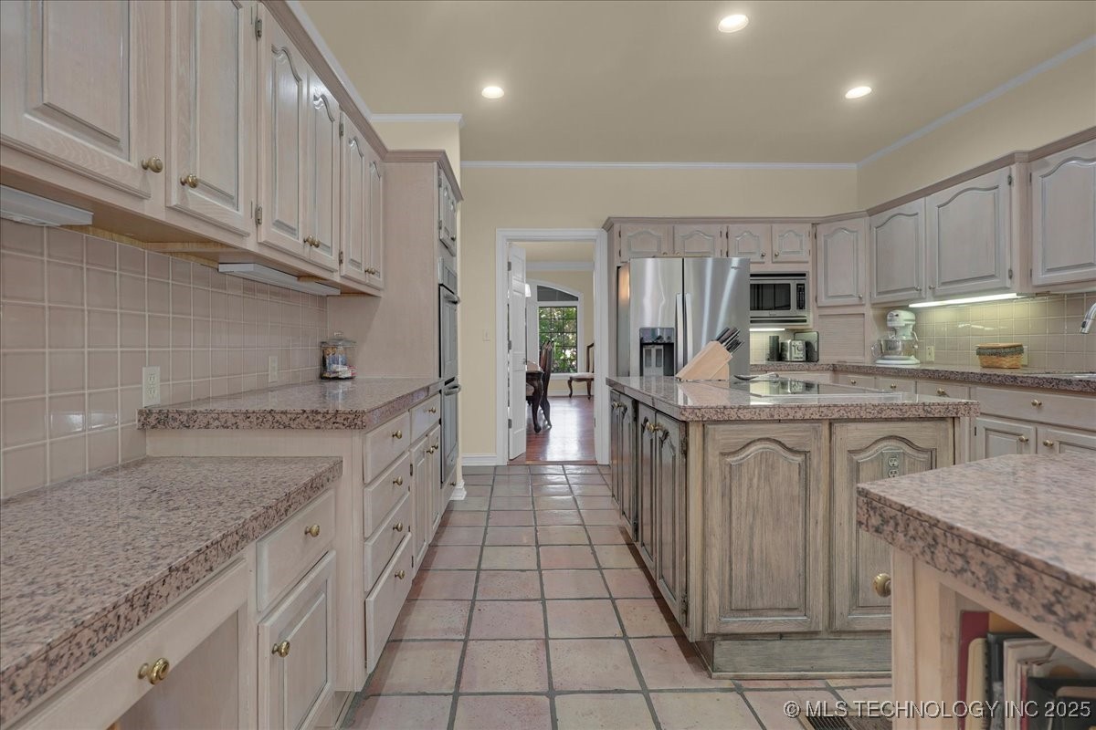 6167 S New Haven Avenue Property Photo 33