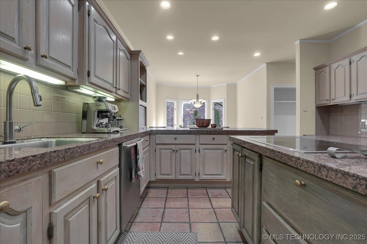 6167 S New Haven Avenue Property Photo 36