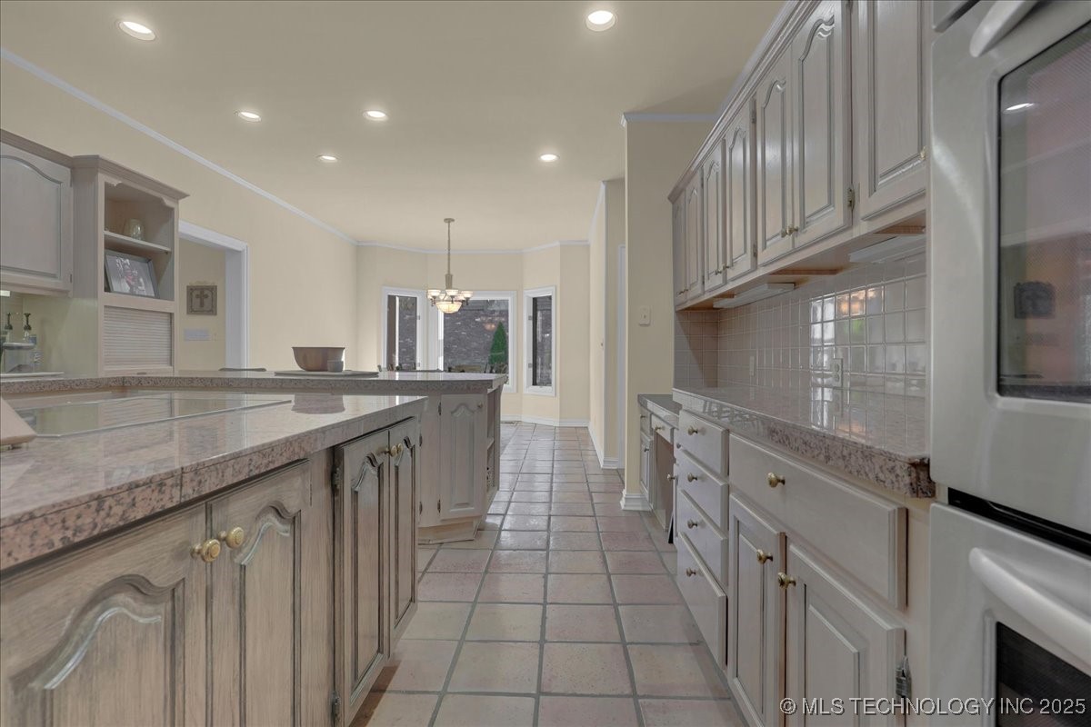 6167 S New Haven Avenue Property Photo 38