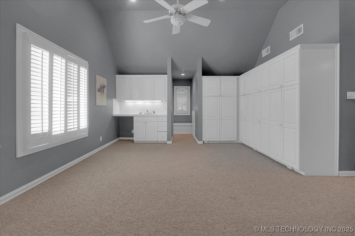 6167 S New Haven Avenue Property Photo 67