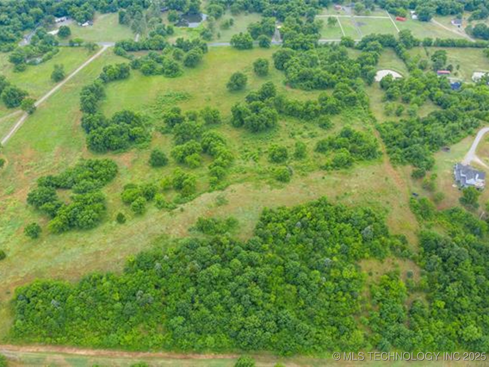 12933 S 33rd West Avenue Property Photo 7
