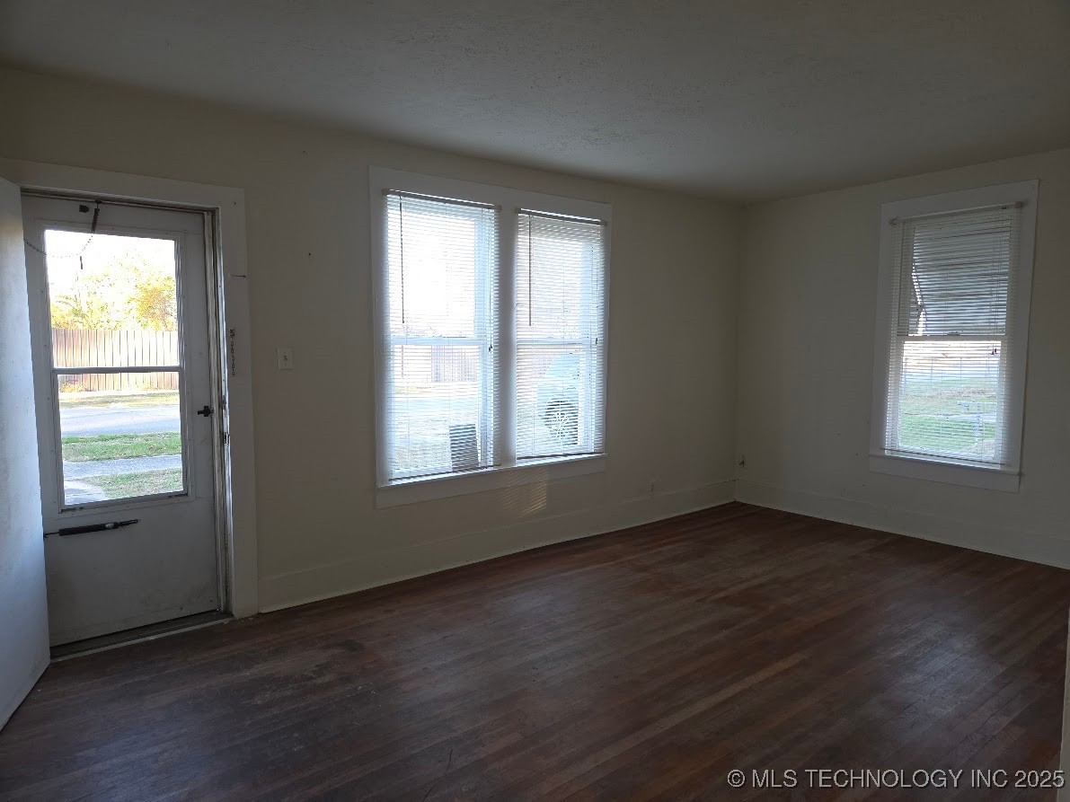 309 W Foley Property Photo 9