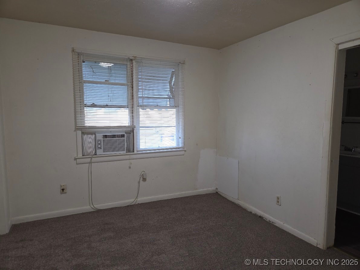 309 W Foley Property Photo 17