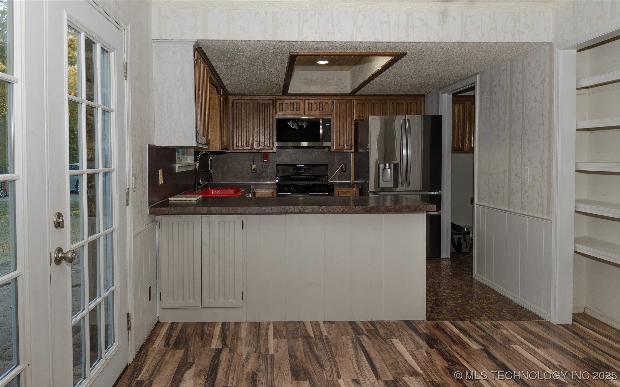 6137 S 219th East Avenue Property Photo 16