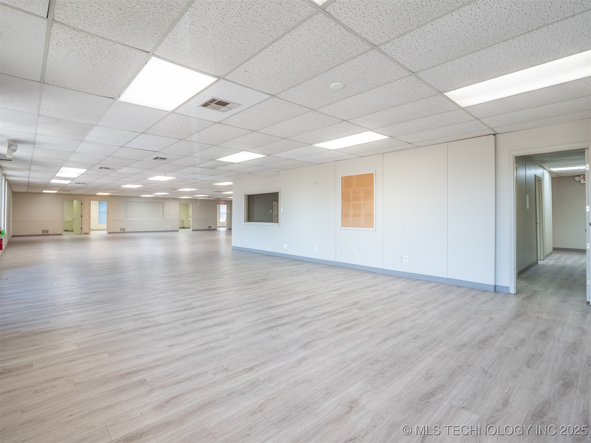 1201 E Wade Watts Property Photo 8