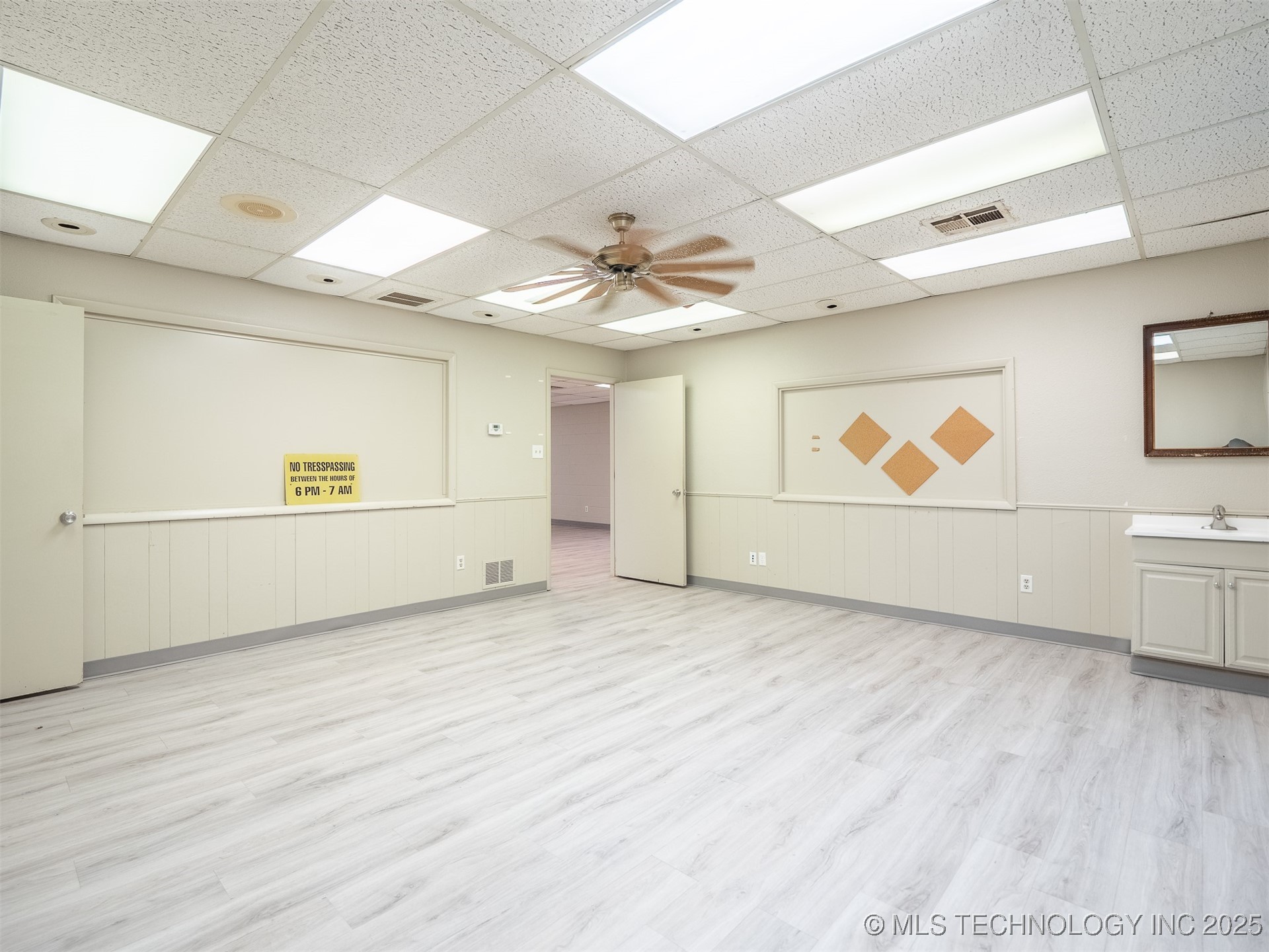 1201 E Wade Watts Property Photo 13