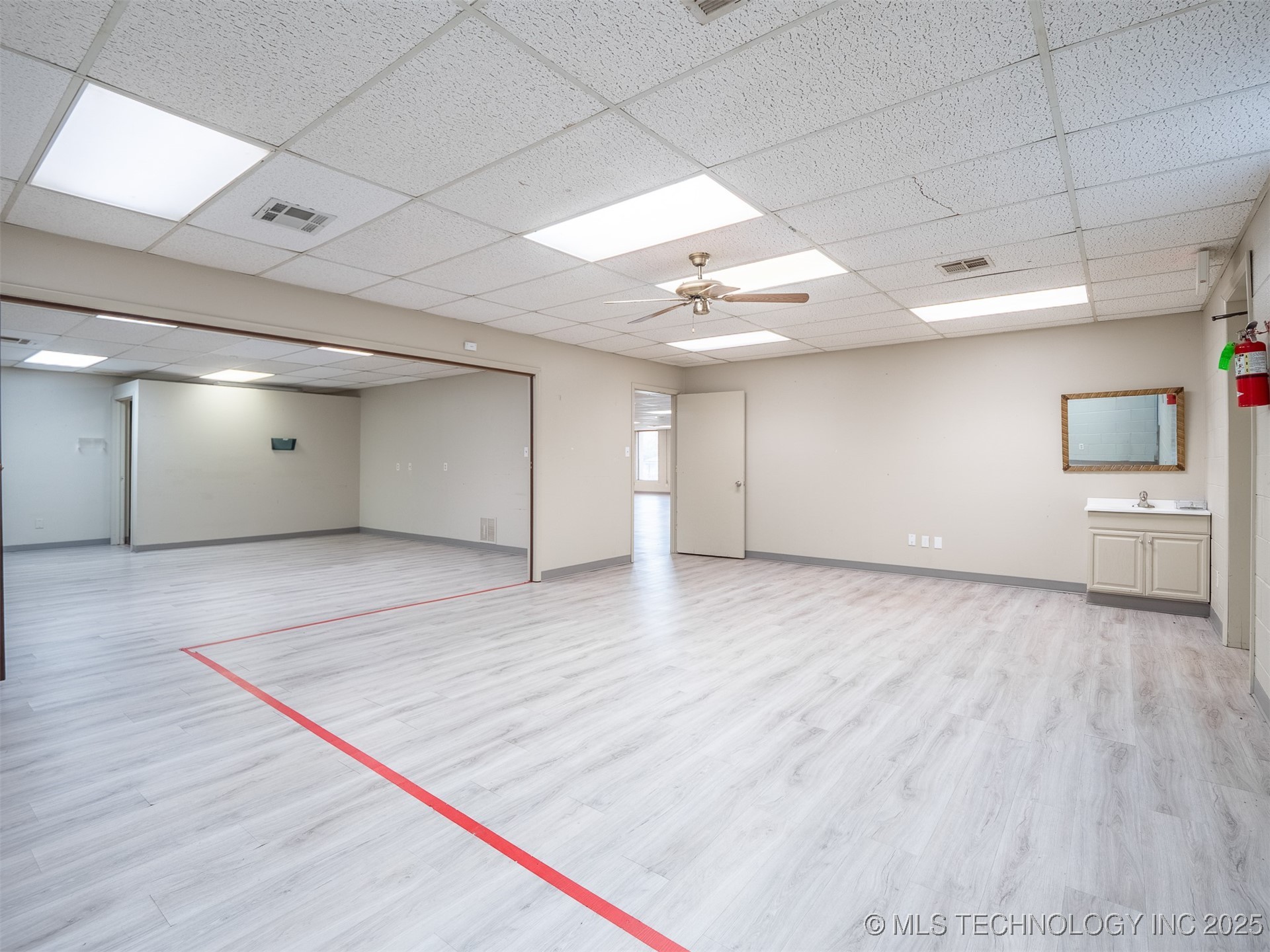 1201 E Wade Watts Property Photo 19