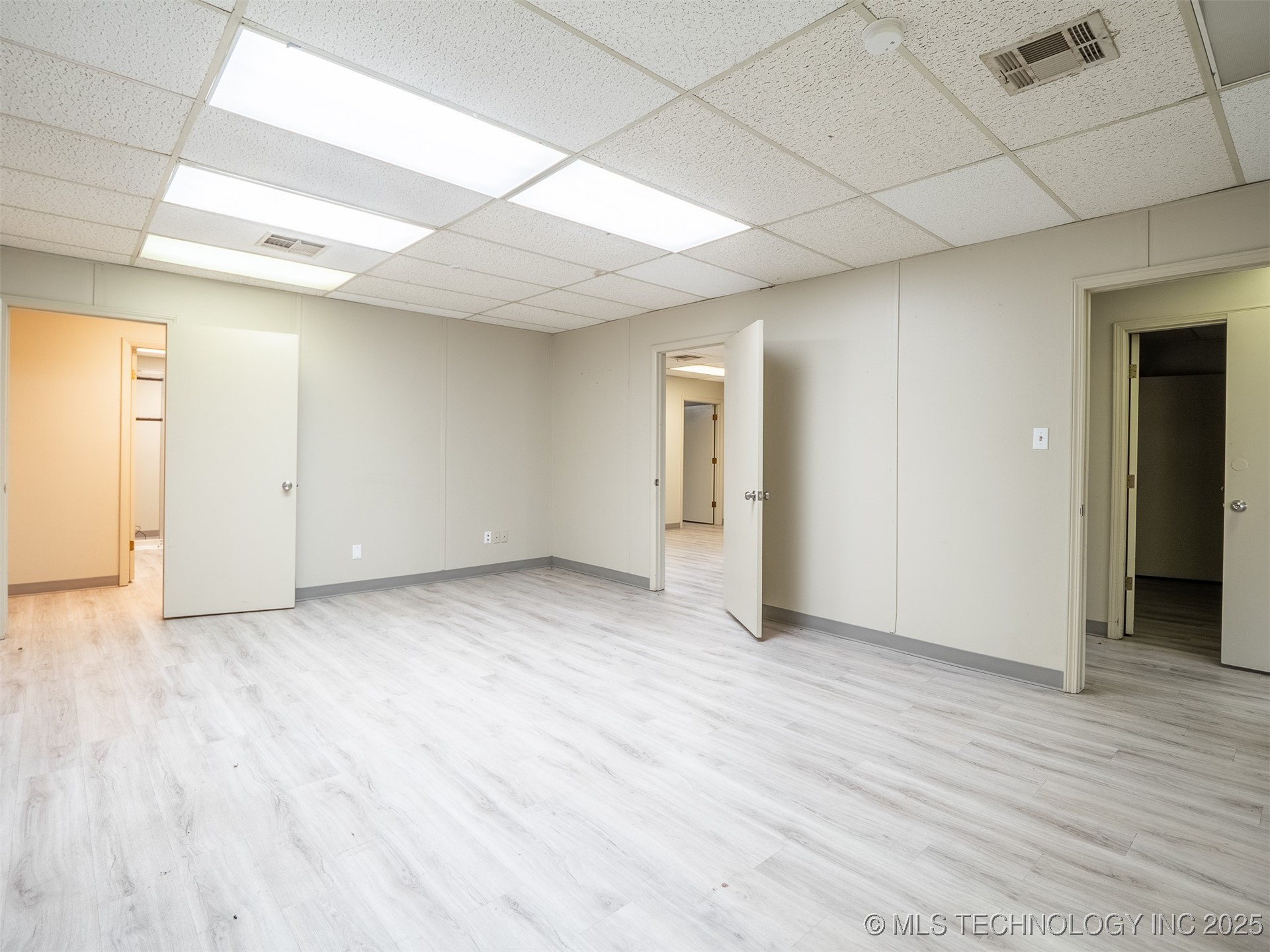 1201 E Wade Watts Property Photo 27