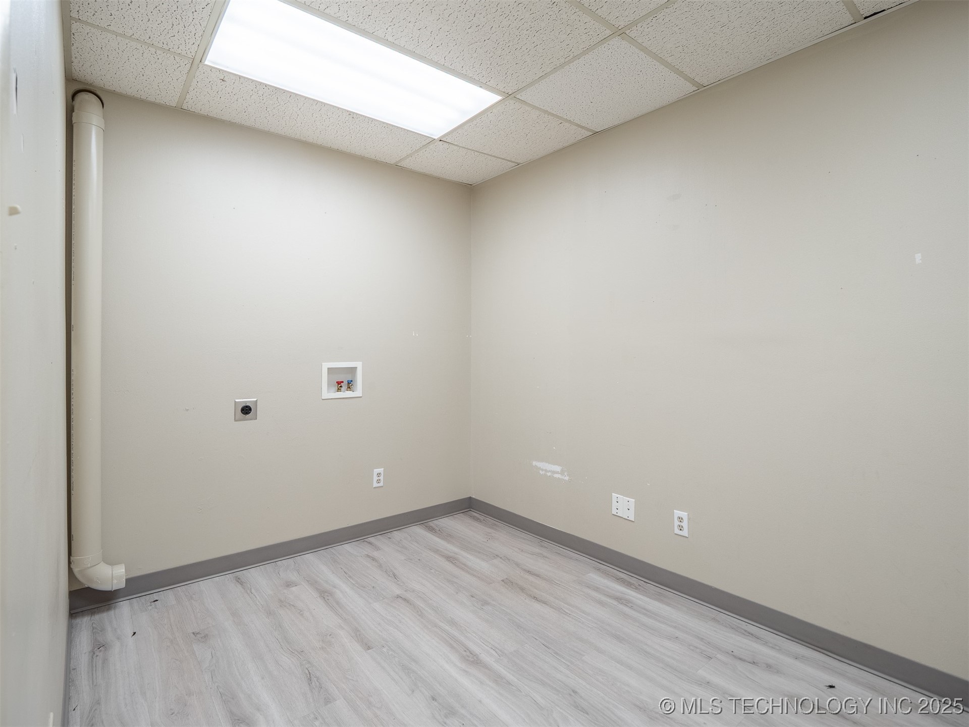 1201 E Wade Watts Property Photo 30