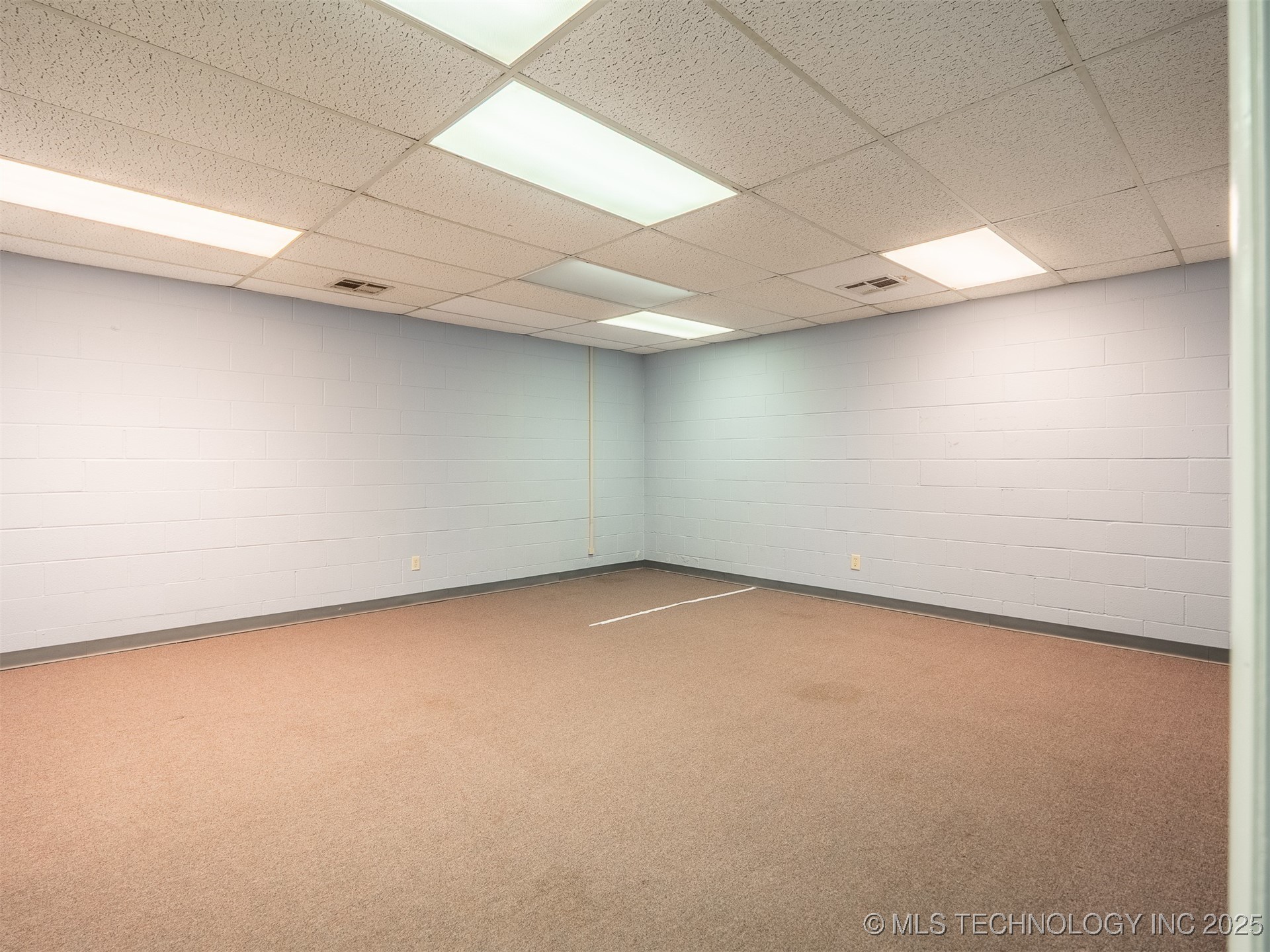 1201 E Wade Watts Property Photo 36