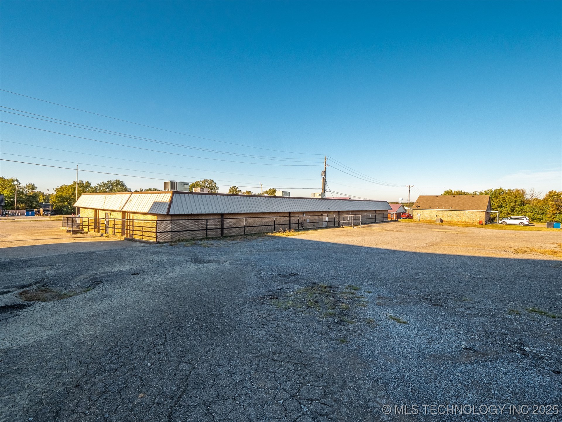 1201 E Wade Watts Property Photo 46