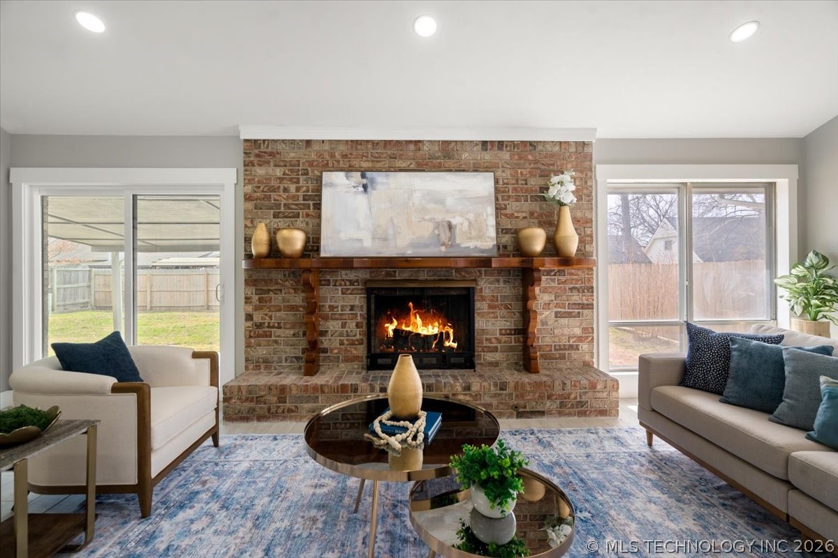 10918 E 28th Place Property Photo 9