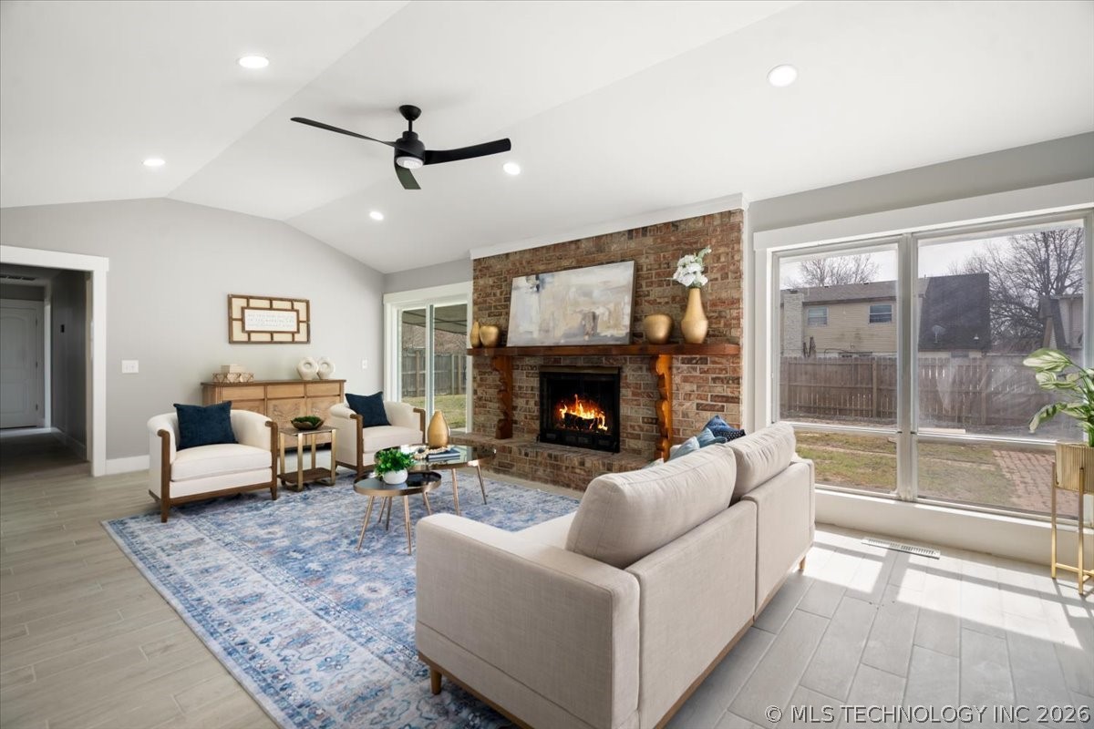 10918 E 28th Place Property Photo 10