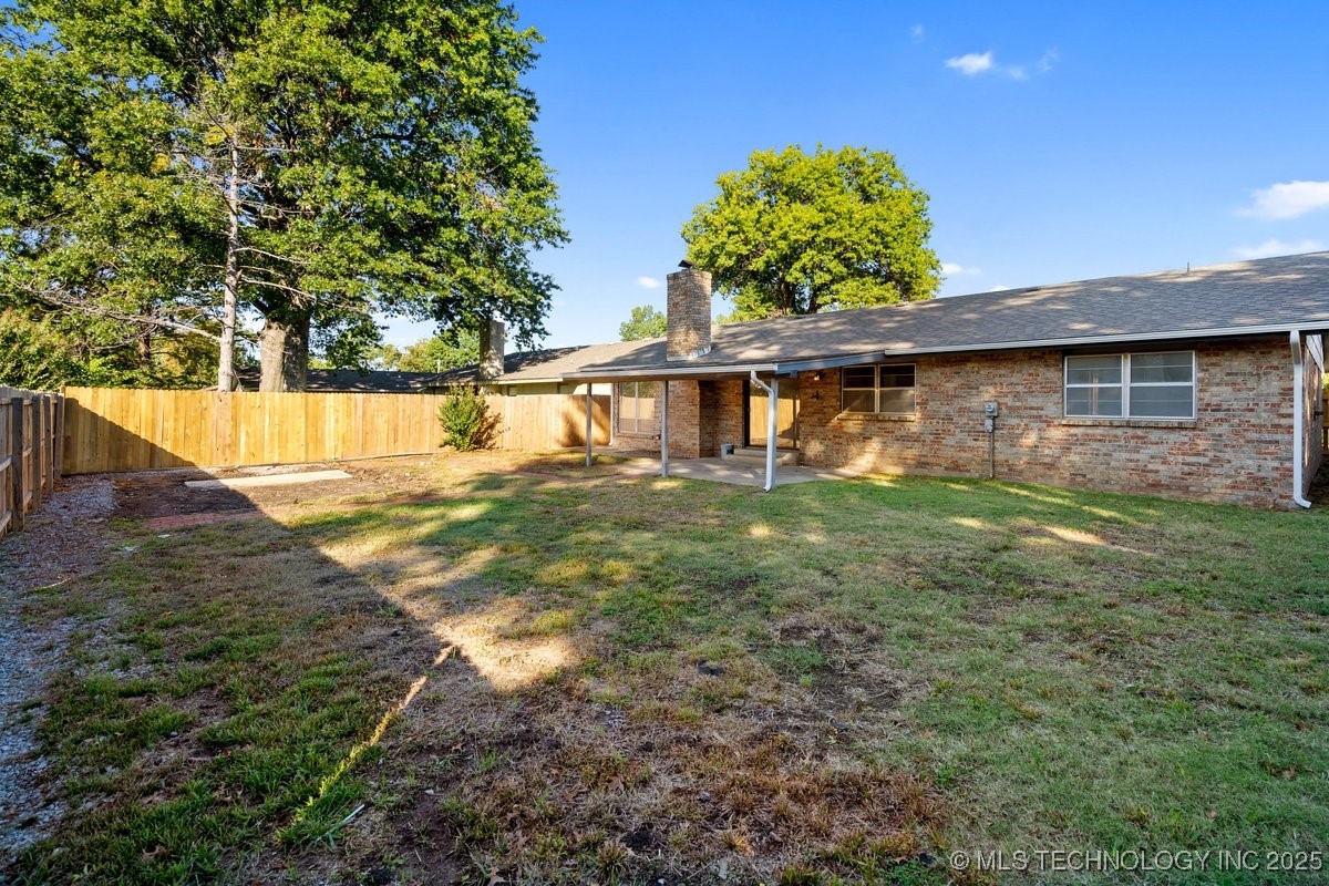 10918 E 28th Place Property Photo 21