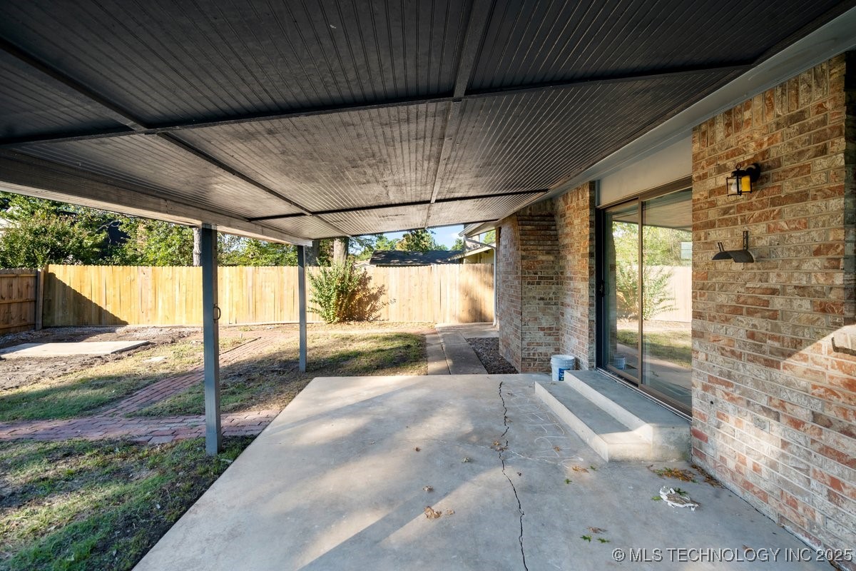 10918 E 28th Place Property Photo 23