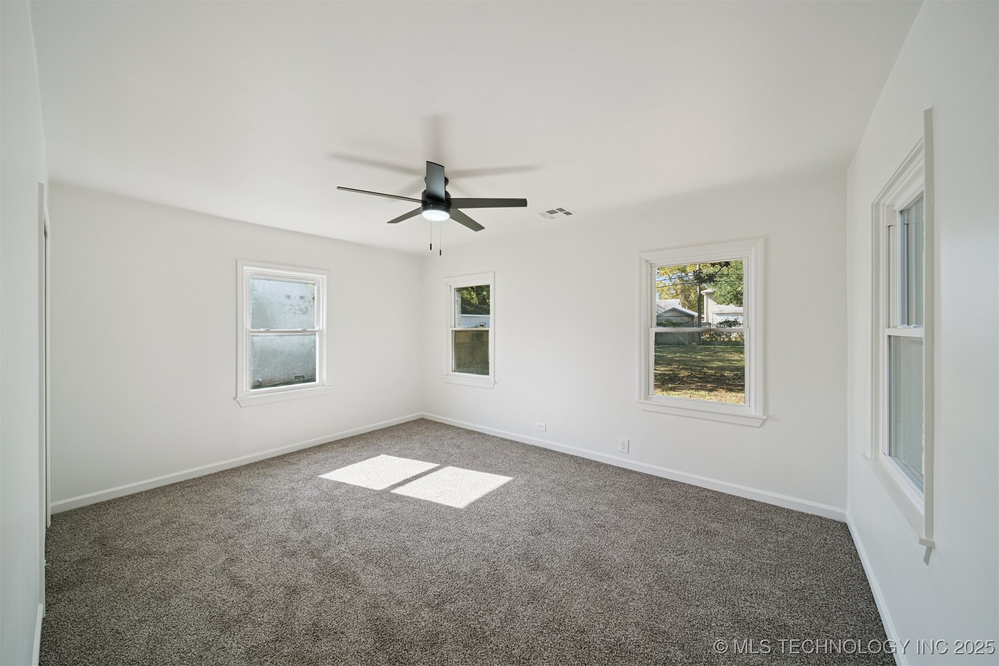 1622 N Cheyenne Avenue Property Photo 7