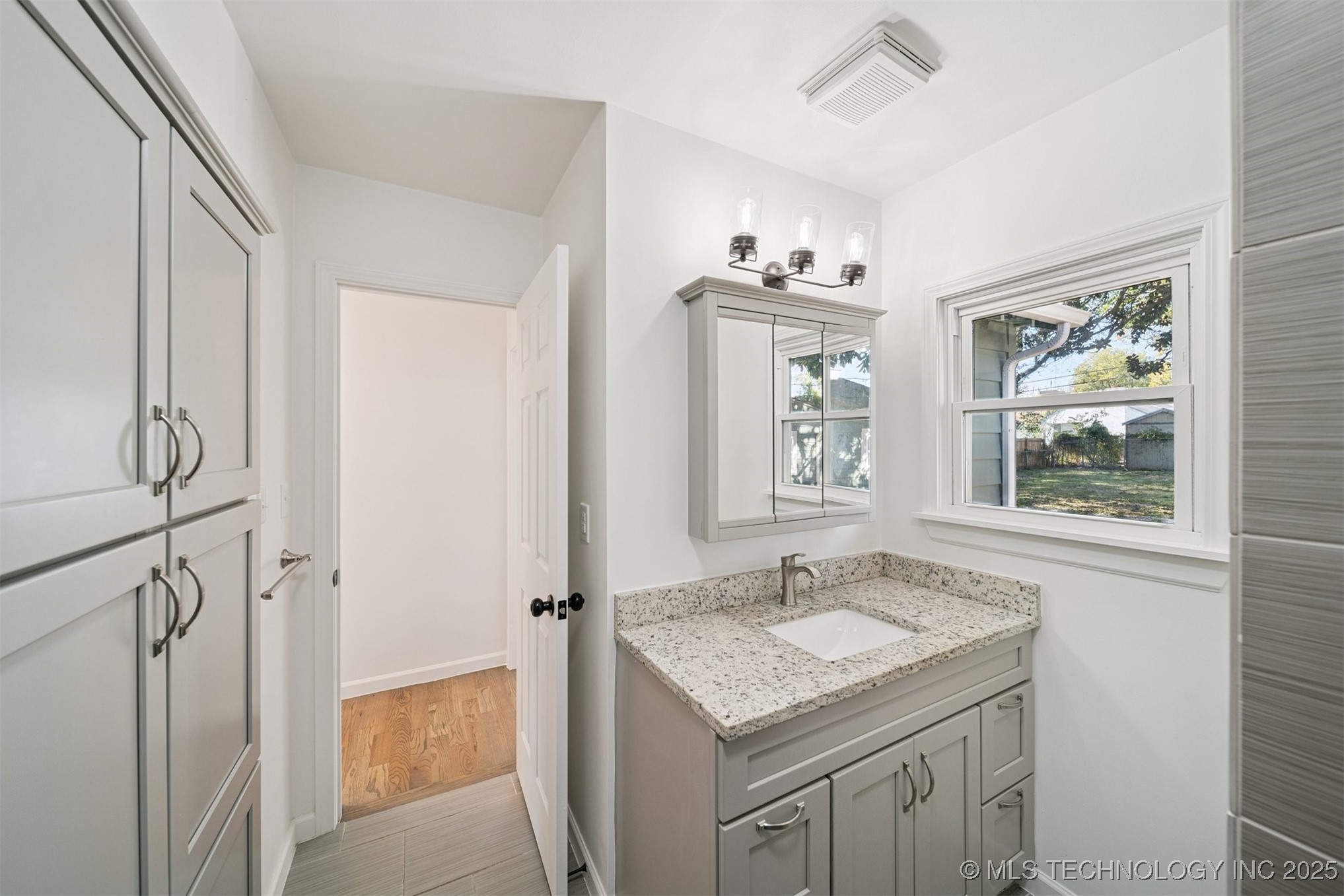 1622 N Cheyenne Avenue Property Photo 9