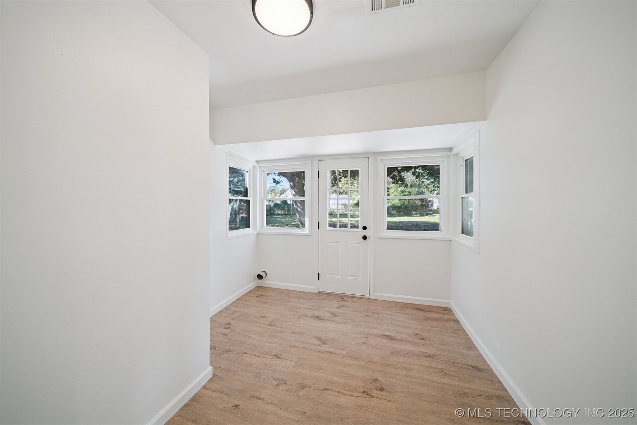 1622 N Cheyenne Avenue Property Photo 12