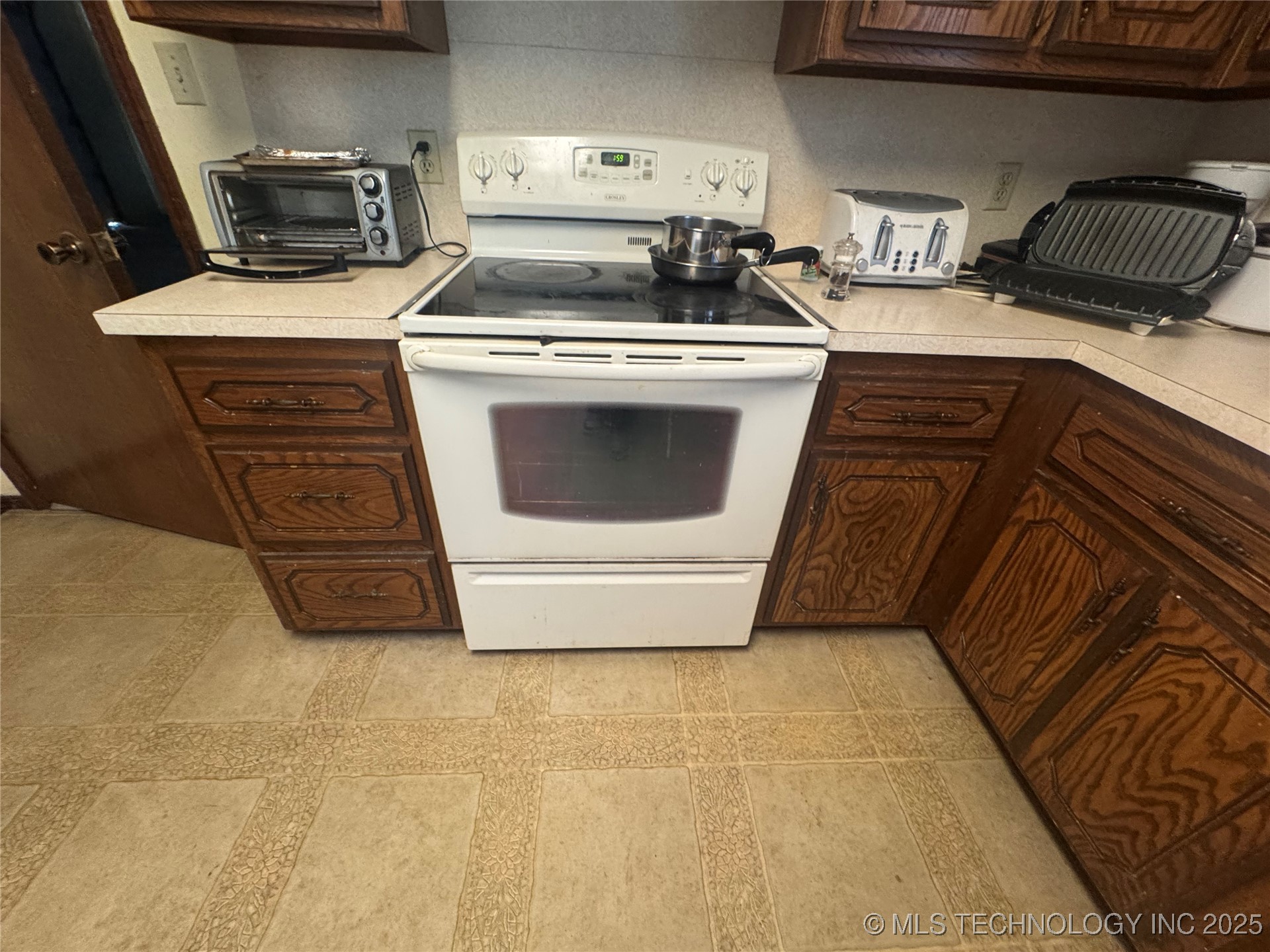 15902 County Road 3535 Property Photo 5