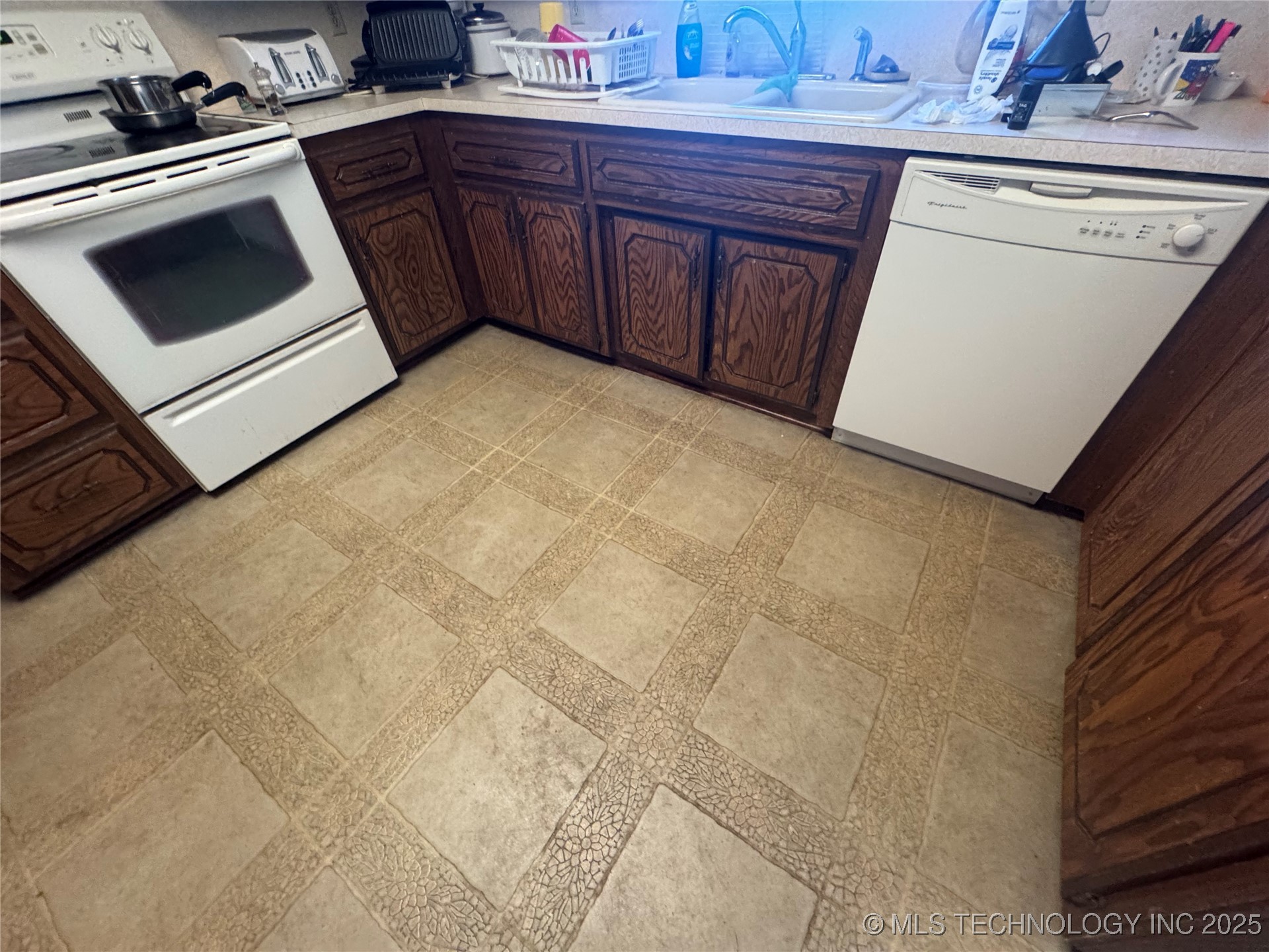 15902 County Road 3535 Property Photo 12