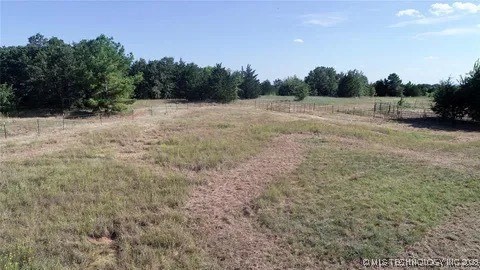 1220 Freedom Property Photo 3