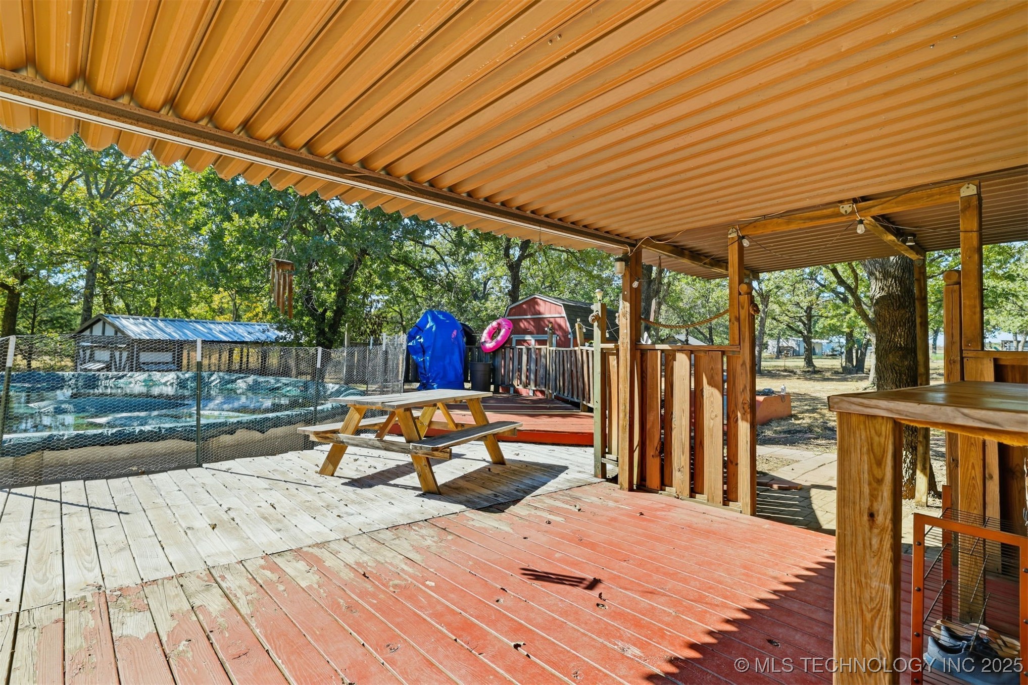 4042 3rd Ne Property Photo 5