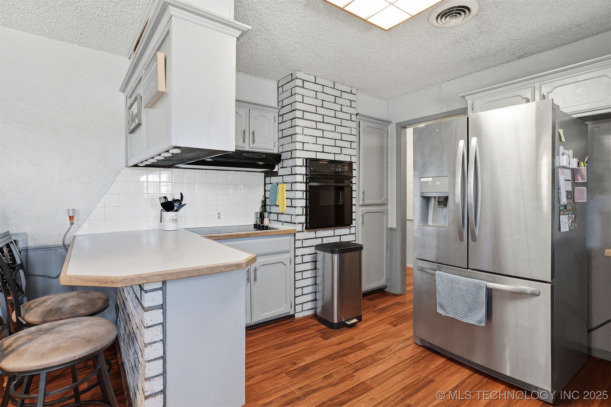 4042 3rd Ne Property Photo 9