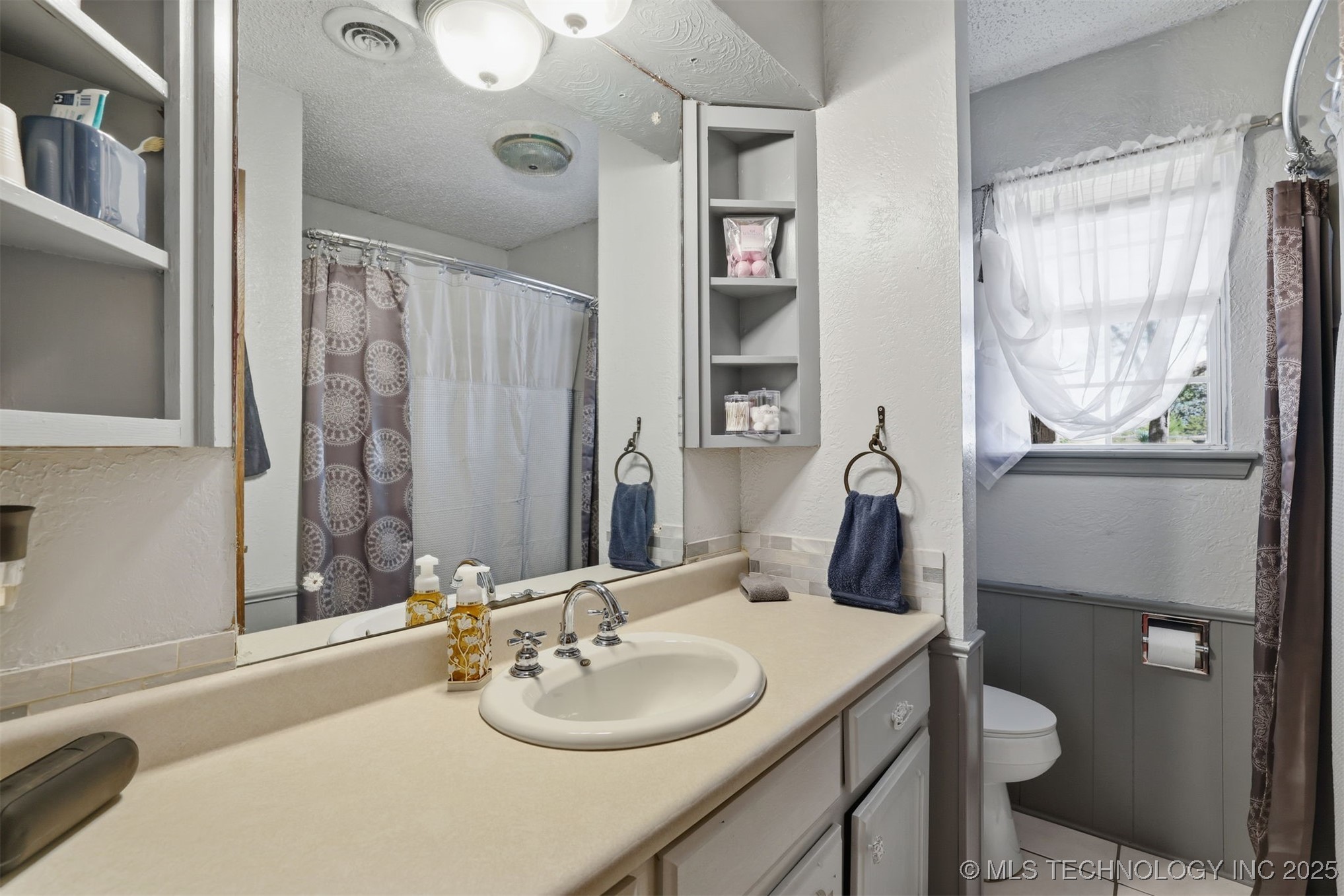4042 3rd Ne Property Photo 16