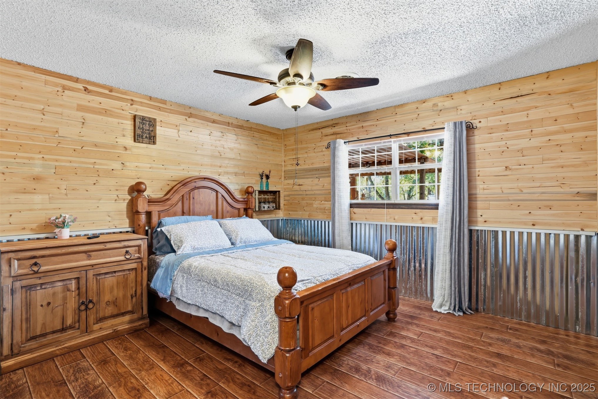 4042 3rd Ne Property Photo 17